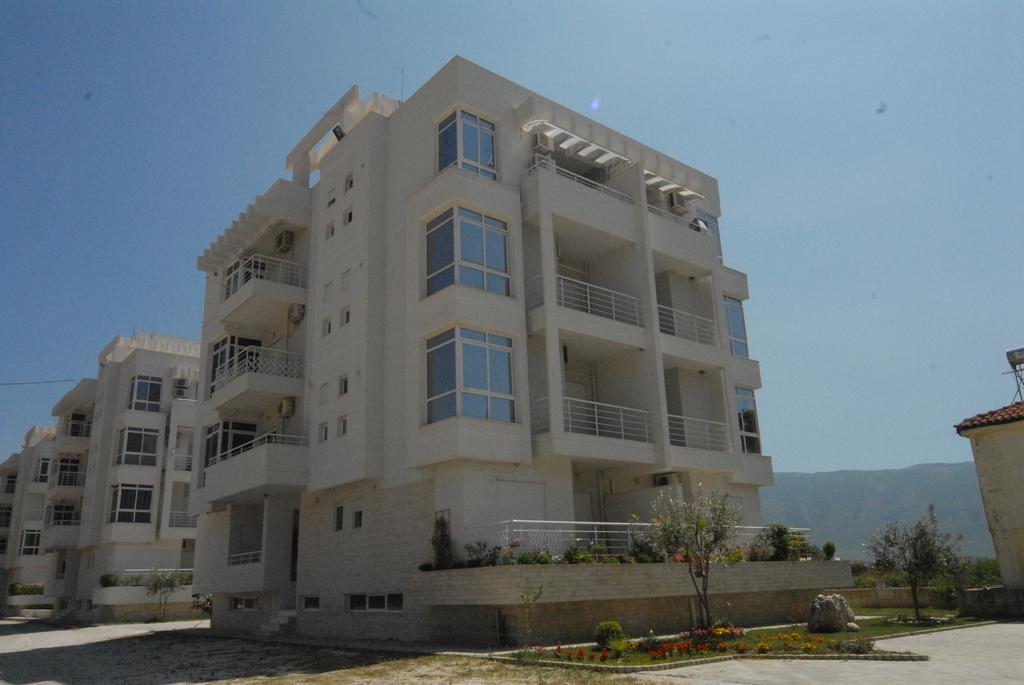 Radhima Beach Apartment-Tirana Resort Orikum Extérieur photo